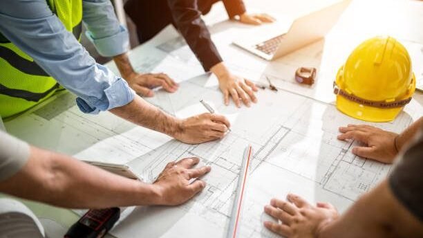 service-1 Contact Group Pro MEP engineering design and Planning teams working together in Austin, Texas